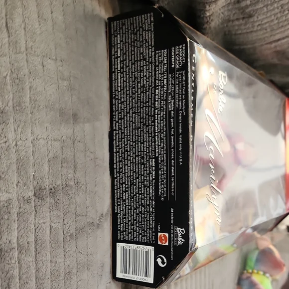 1997 Mattel Barbie as Marilyn Doll - Collector Edition - Picture 4 of 8